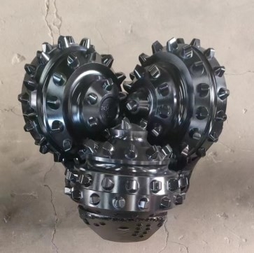 14 3 / 4 Iadc517 Api Steel Tooth Tricone Bit Hard Rock ανοιχτό ή σφραγισμένο ρουλεμάν