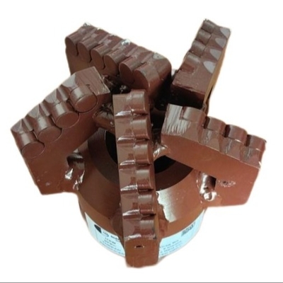 145mm Pdc Drag Bit Δόντια τρυπάνι σε σχηματισμούς βράχου ή πηγάδια νερού