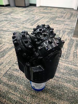 Τρίκονε Μπιτ Βρύση Βρύσης Βρύσης