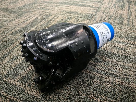 Τρίκονε Μπιτ Βρύση Βρύσης Βρύσης