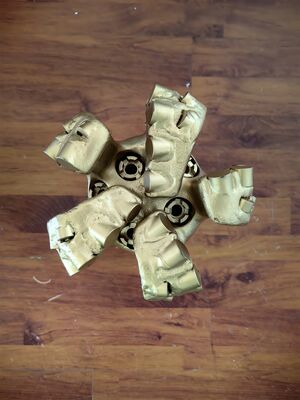 8 1/2 ίντσες 5 λεπίδες PDC τρυπάνι για γεωτρήσεις πηγών νερού με νήμα API REG